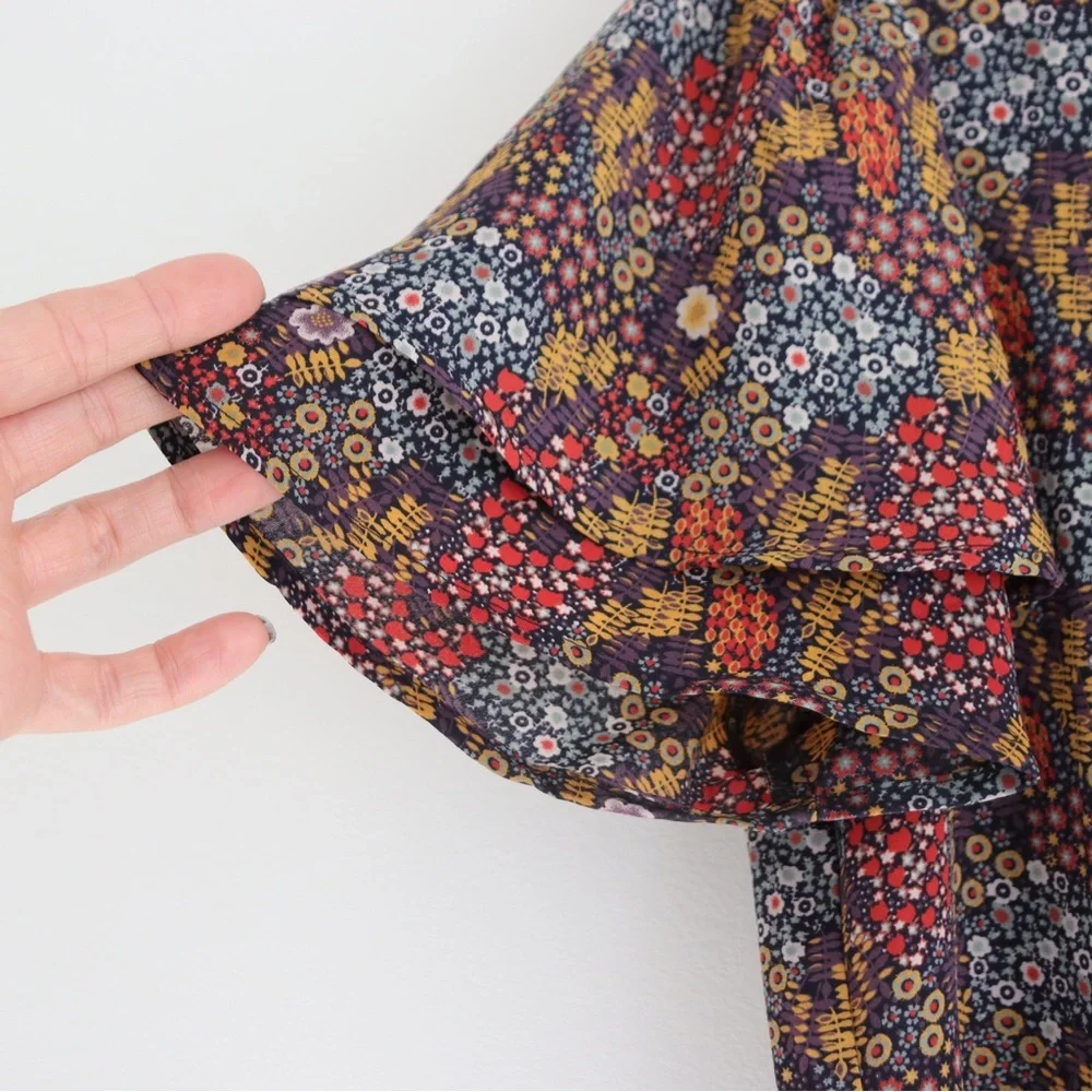 Ditsy floral ruffle sleeve blouse in warm autumn colors - Picture 6 of 8